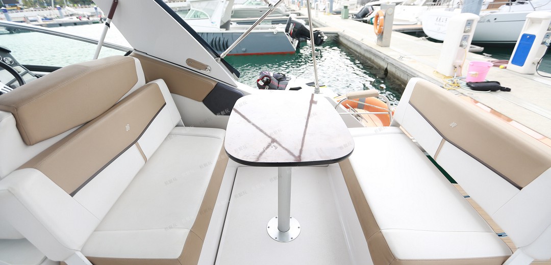 Fourwinns V275 Fourwinns V275